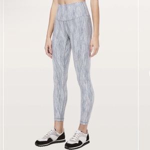 Lululemon Women’s Wunder Under Leggings Size 4
